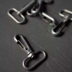 Alloy Swivel Hook 25mm - Silber matt