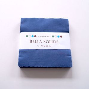 Charm Pack "Bella Solids" - Admiral Blue 48