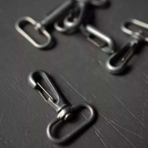 Alloy Swivel Hook 25mm - Silber matt