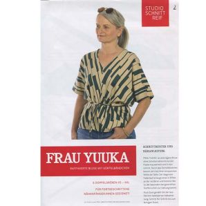 Studio Schnittreif - Frau YUUKA - raffinierte Bluse mit Gürtelbändchen
