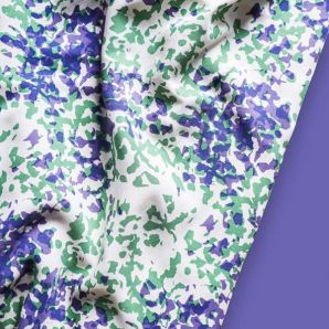 Reststück ECOVERO™ Viscose Twill Iris - MIND THE MAKER - Ivory