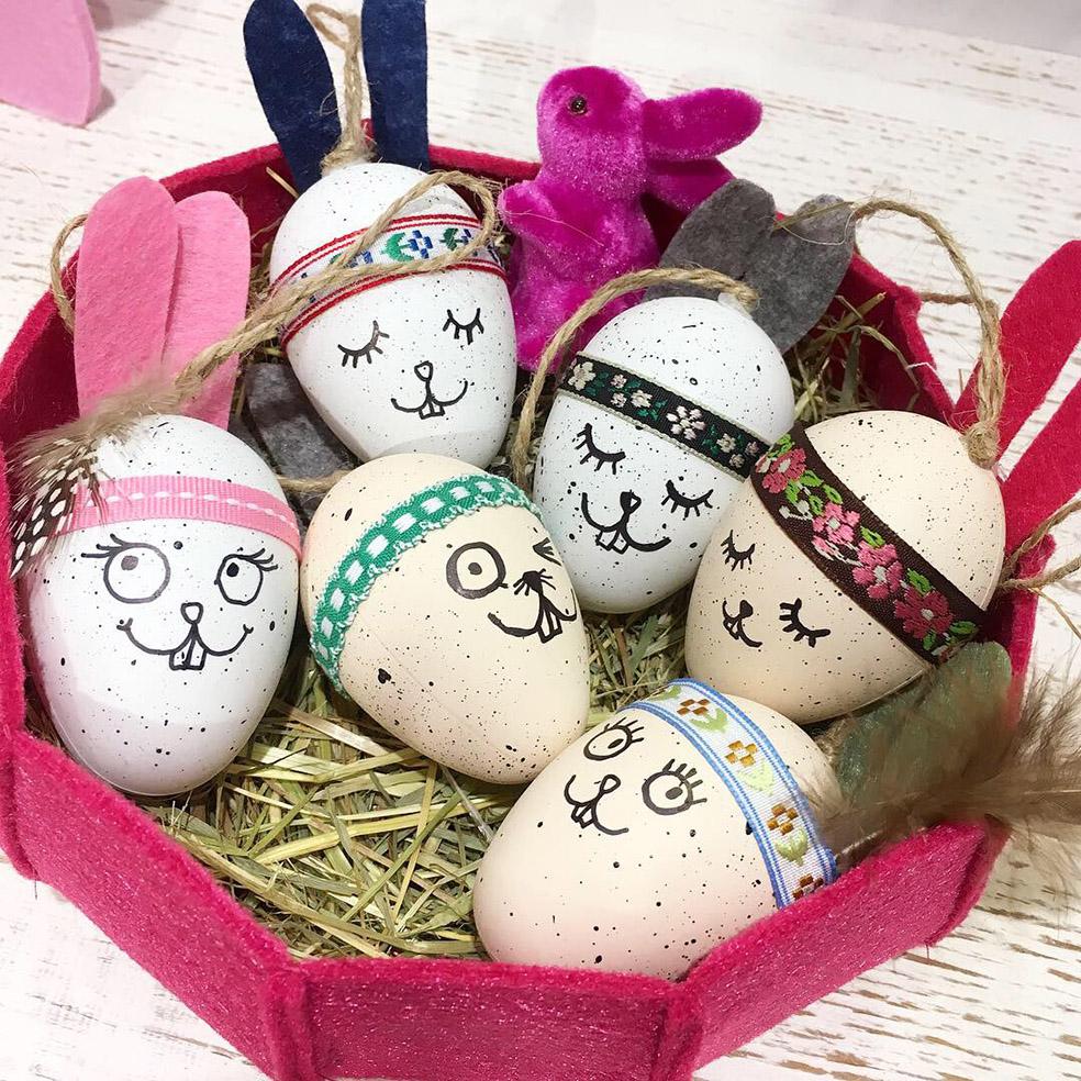 Witzige Hasen-Eier