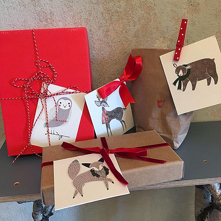 Geschenkanhänger und Grußkarten mit schönen Stoffen