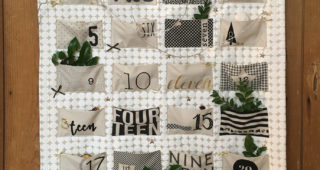 Adventskalender mit MODA - Panel "White Christmas Metallic"